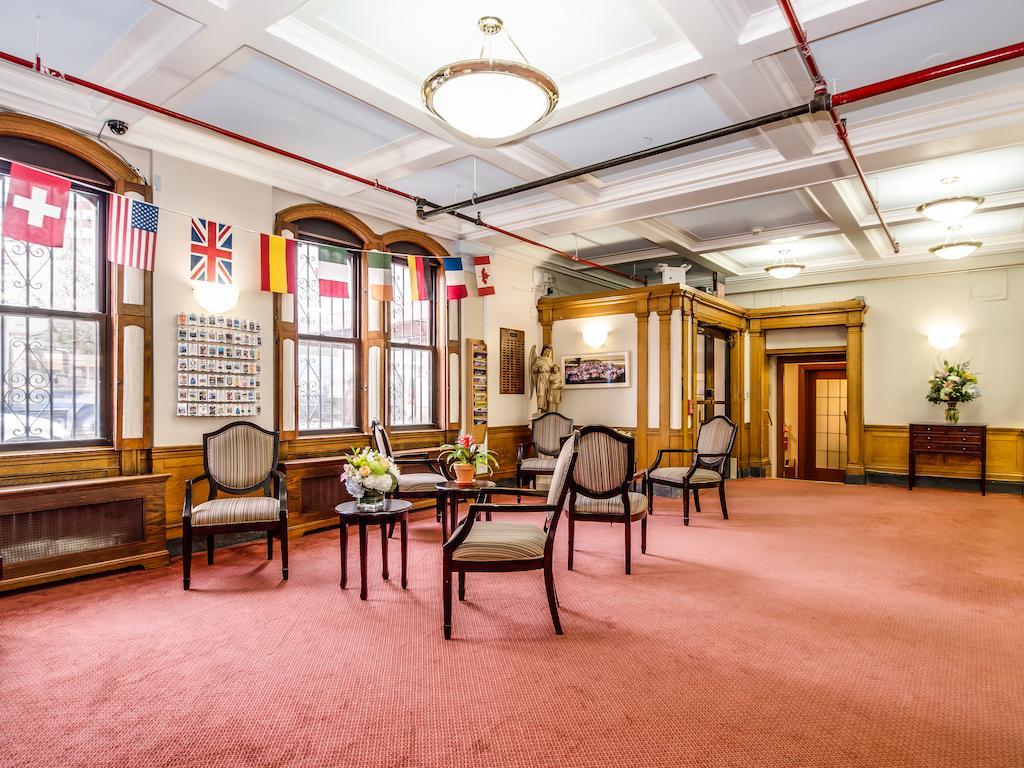 Отель Leo House Нью-Йорк Экстерьер фото